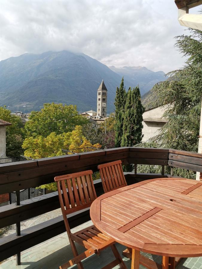 Appartement La Casa Del Quirino à Tirano Extérieur photo